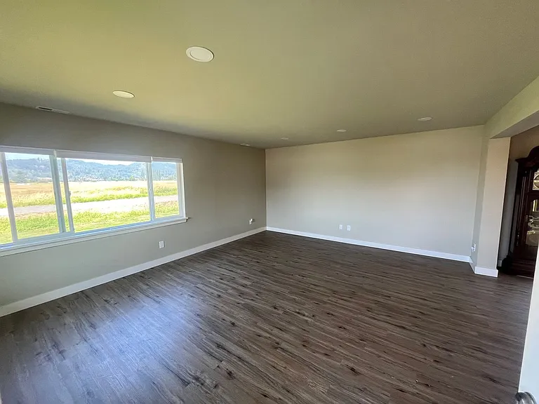 20528 Dahlstedt Rd — Photo 3