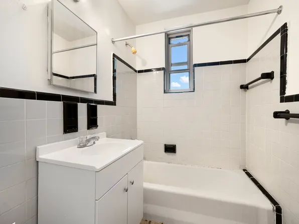 67-25 Clyde Street image 9 of 23