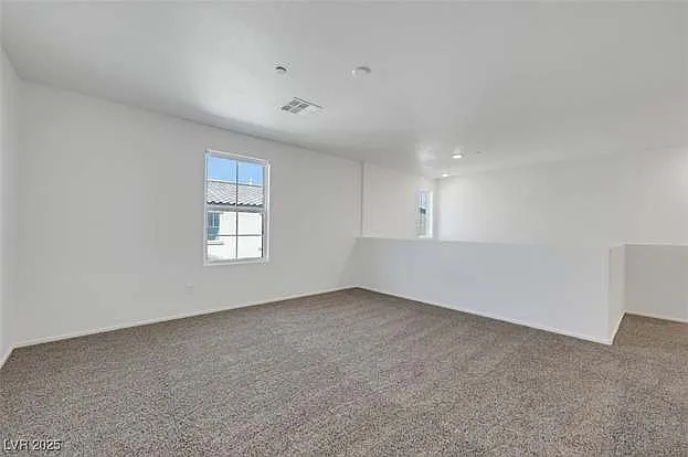 4561 Woolcomber St N — Photo 26