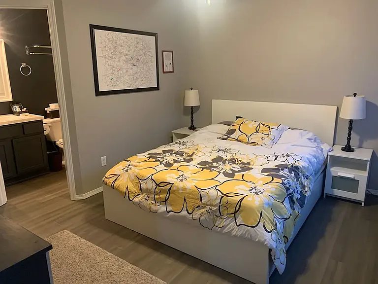 1662 Burnside Pl — Photo 5