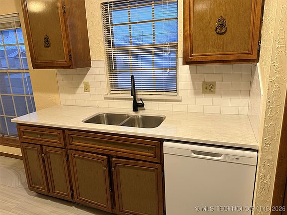 5th image of 11535 E 7th Pl S