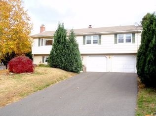 160 Alexander Dr, Cheshire, CT 06410