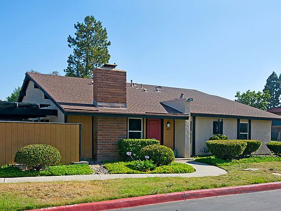 3rd image of 309 Los Arbolitos Blvd
