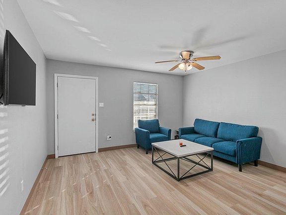 3rd image of 192 N Cities Service Hwy APT 6