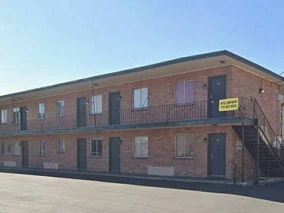 2nd image of 840 N Sierra St