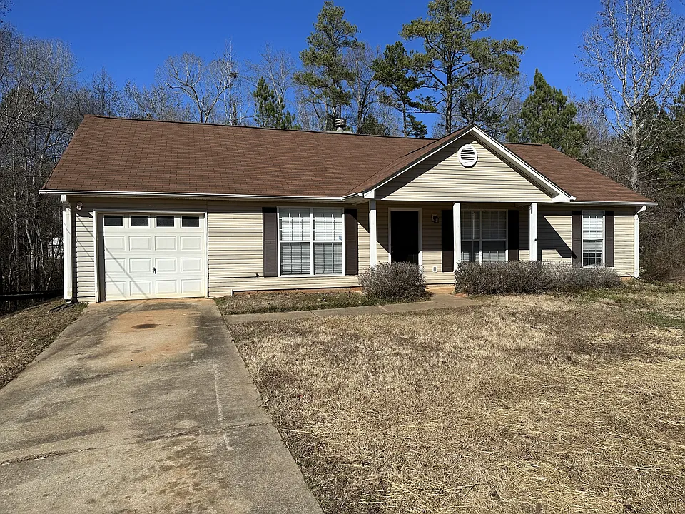 104 Live Oak Dr