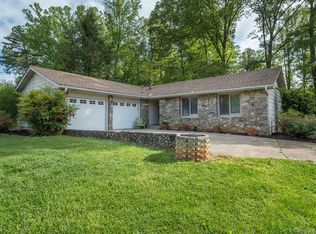 21 Glen Meadows Rd, Arden, NC 28704