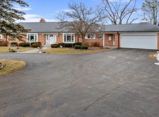 625 Oak Tree Rd, Sheboygan, WI 53083