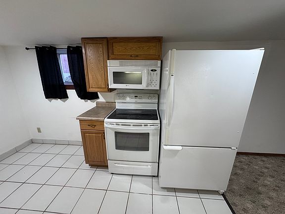 4th image of 416 Pearl St #B