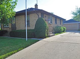 1817 Western Ave, Waukegan, IL 60087