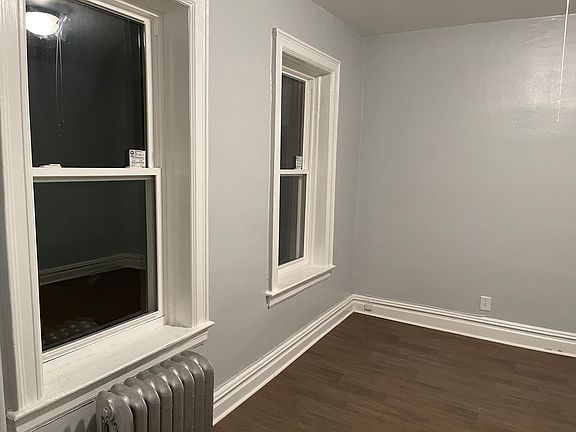 4th image of 419 Summit Ave #1
