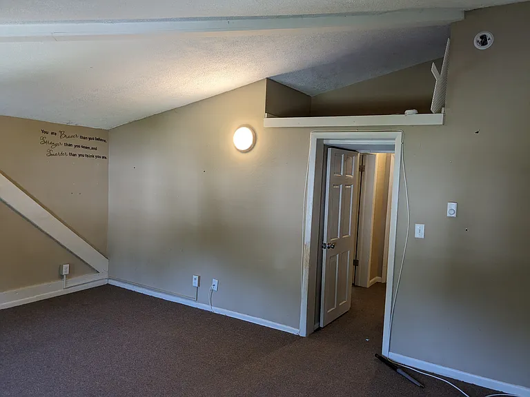 119 Clinton St #5 — Photo 4