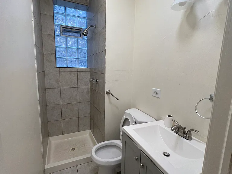 3038 S Canal St #1F — Photo 7