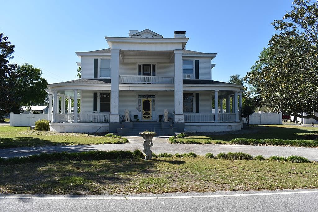 1176 Smith St, Turbeville, SC 29162 MLS 156673 Zillow