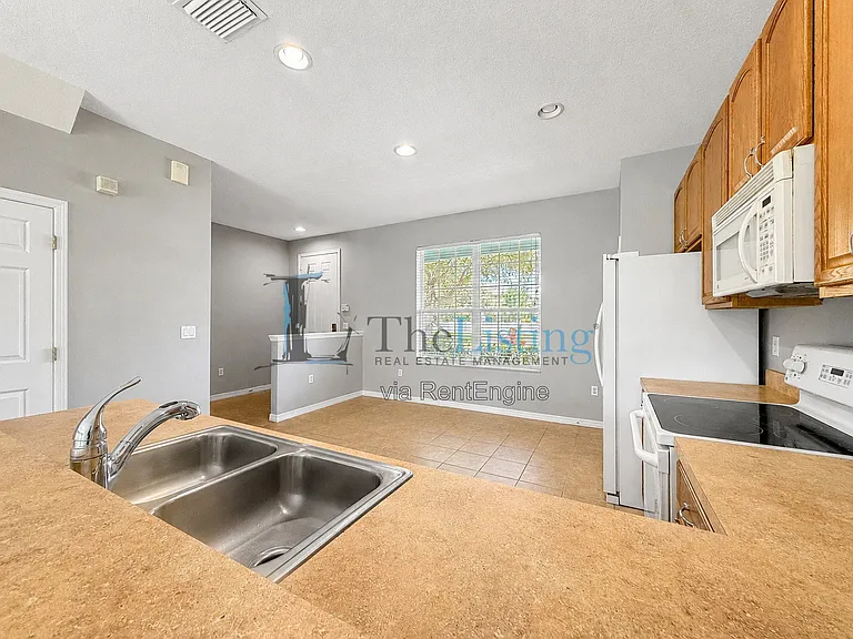 11525 Declaration Dr — Photo 8
