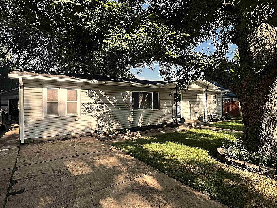 1st image of 704 N Washington Ave