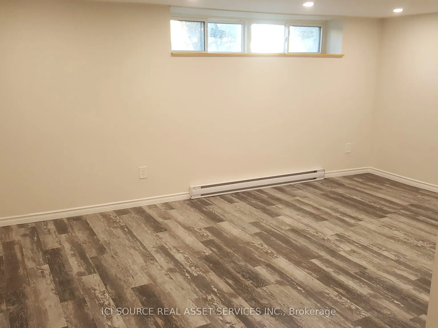 2 bed, $1,600 — Photo 4