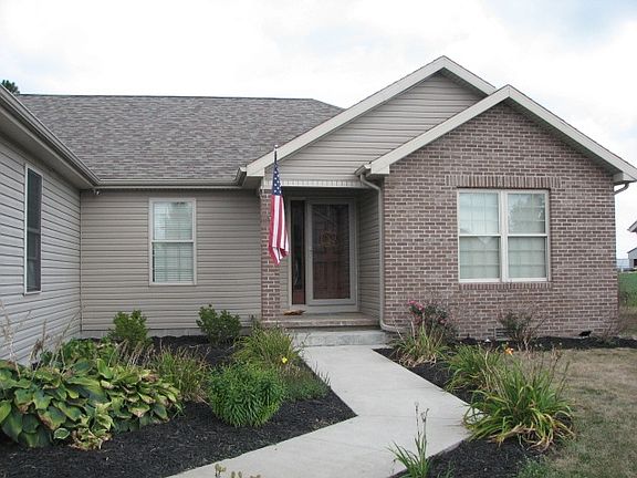 2nd image of 209 E Quail Dr