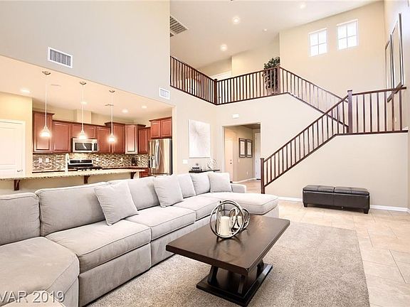 5th image of 10331 Copalito Dr