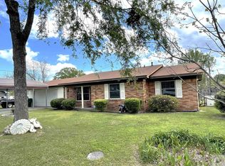 2203 Harrison Ln, Texarkana, TX 75501