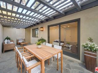 2169 Hercules Dr, Los Angeles, CA 90046