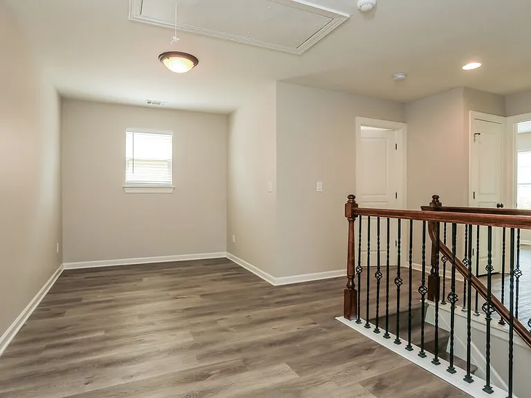 7756 Parkside Dr — Photo 10