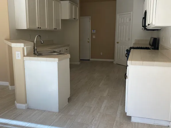 2946 Frigatebird Dr, Sacramento, CA 95834