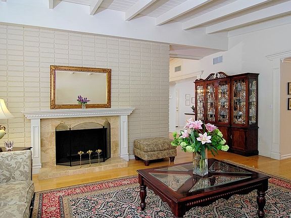4th image of 22916 Ardwick St