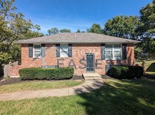 1908 SW 2nd St, Lees Summit, MO 64081