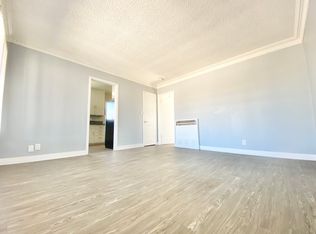 1841 S Curson Ave APT D, Los Angeles, CA 90019