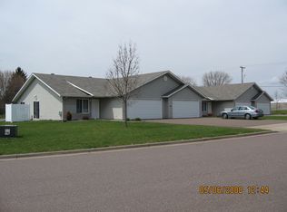 2834 Prestige Ct APT 3, Eau Claire, WI 54703