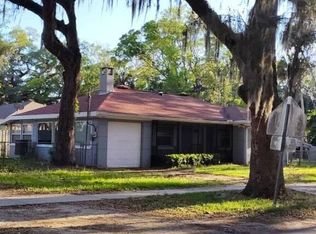 204 NE Crystal St, Crystal River, FL 34428