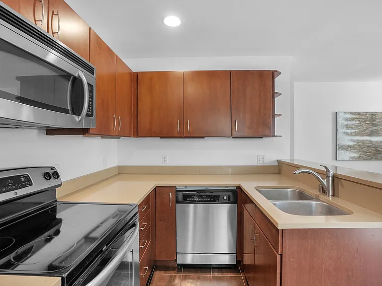 1131 N 93rd St #3 — Photo 5