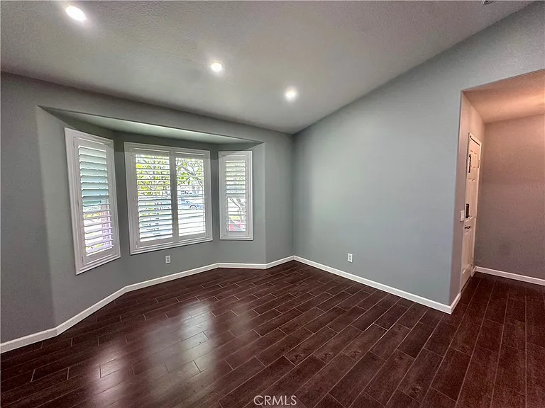 9221 Signature St — Photo 13