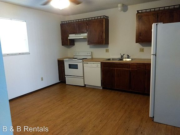 3rd image of 3021 Mimosa St APT 3