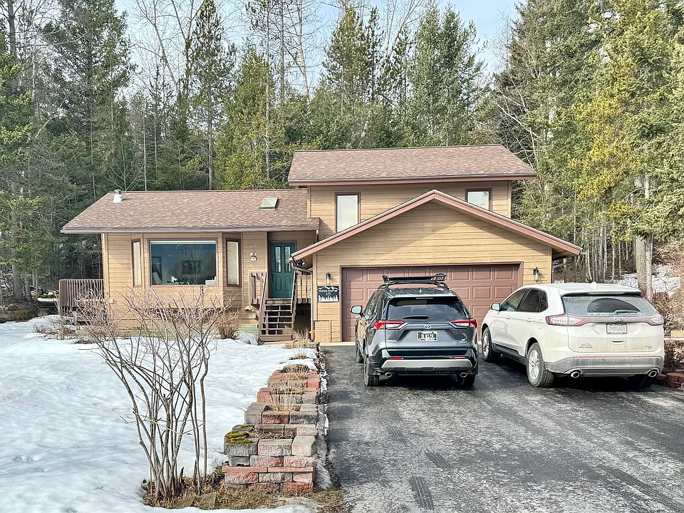 325 Golf Course Dr