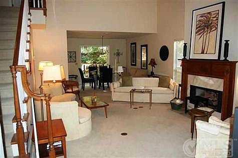 4th image of 1017 Myers Park Dr