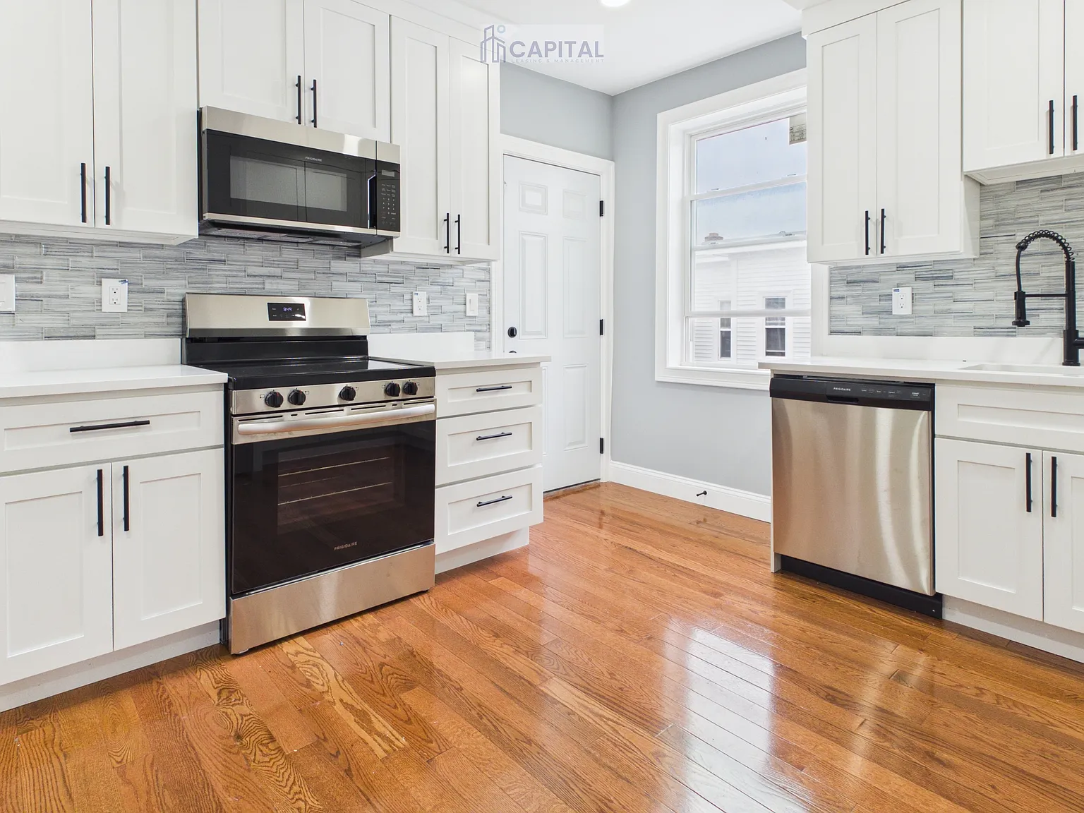 100 Knight Street - 2 — Photo 2