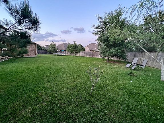 5th image of 14 Twig Corner Ct