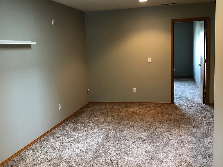 5334 Sparta Loop SE — Photo 6