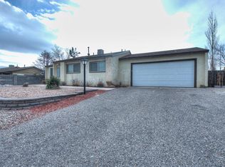 960 Archibeque Ave SE, Rio Rancho, NM 87124