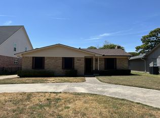 2609 Douglas Ave, Irving, TX 75062