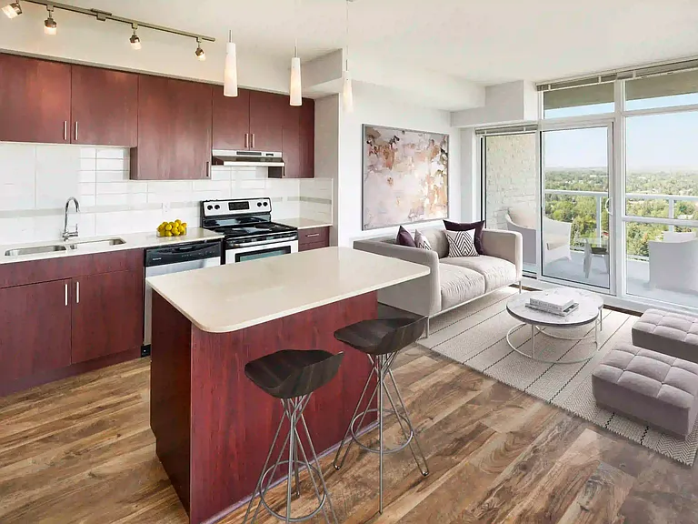 2160 Paliswood Rd SW — Photo 2