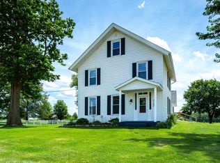 3149 Field Sike Dr, Bettendorf, IA 52722