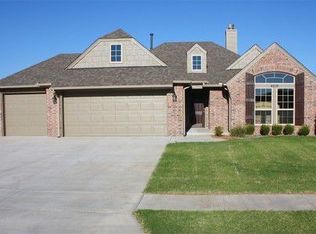 4694 S 202 East Ave, Broken Arrow, OK 74014