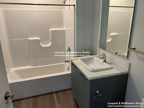 5th image of 10 Newport Ave #609