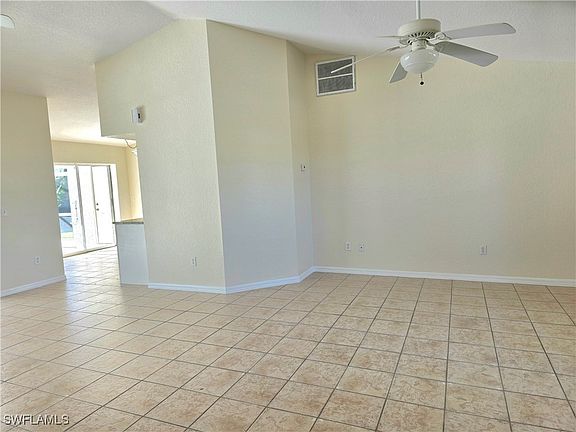 5th image of 4714 SW 24th Ave