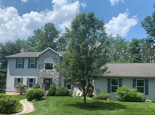 900 Hecks Dr, Dauphin, PA 17018