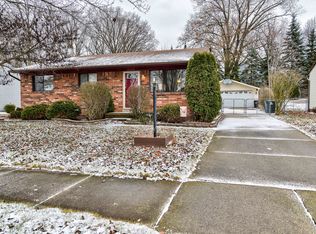 33513 Unicorn Ct, Westland, MI 48186