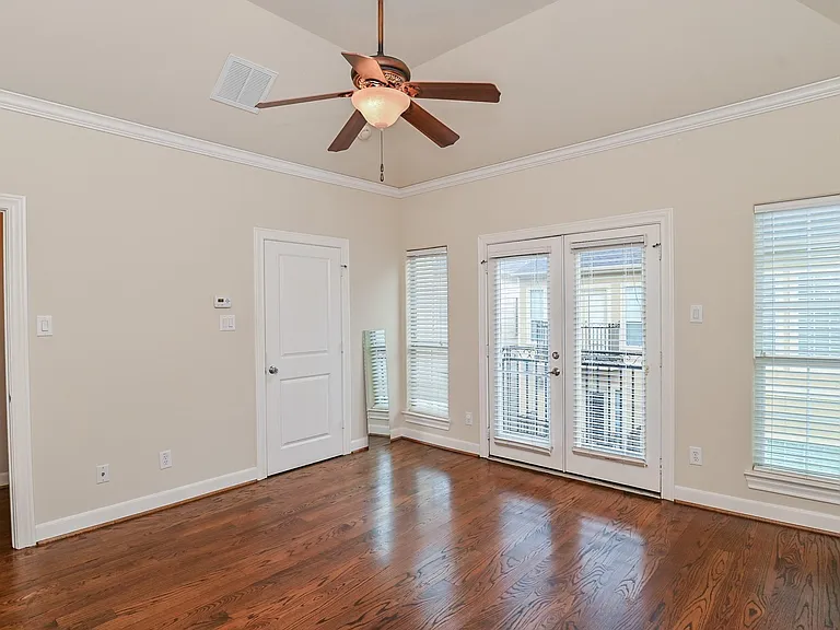 5813 Washington Ave #0 — Photo 11
